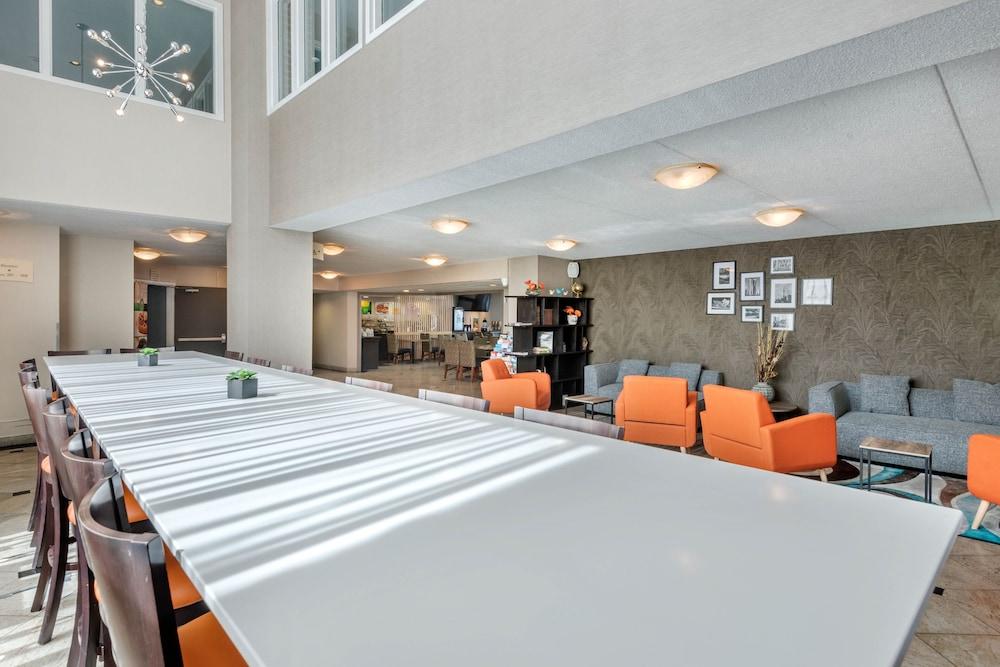 Quality & 5585 Ambler Drive Ontario 3* Mississauga