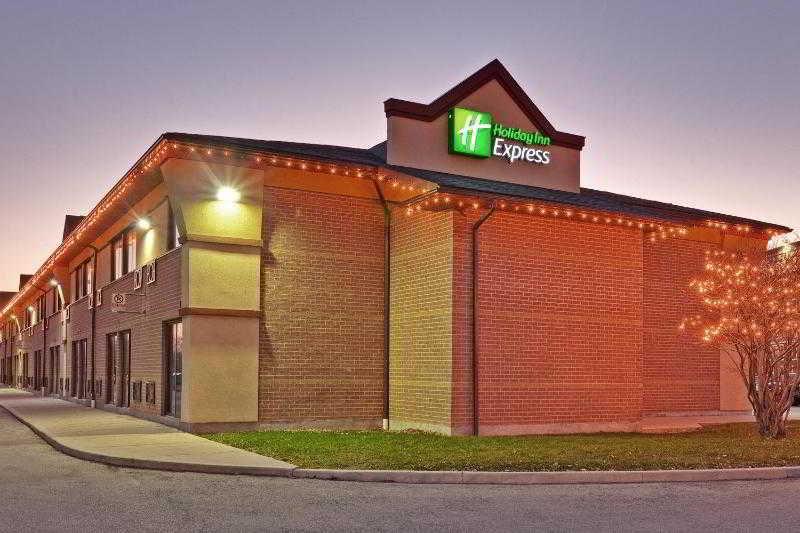 Hotel Quality & 5585 Ambler Drive Ontario Mississauga