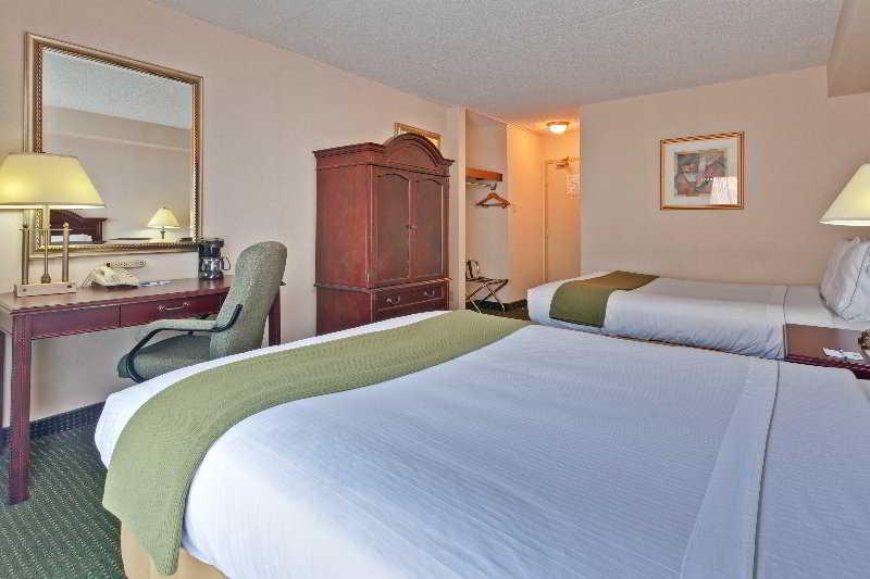Quality & 5585 Ambler Drive Ontario 3* Mississauga