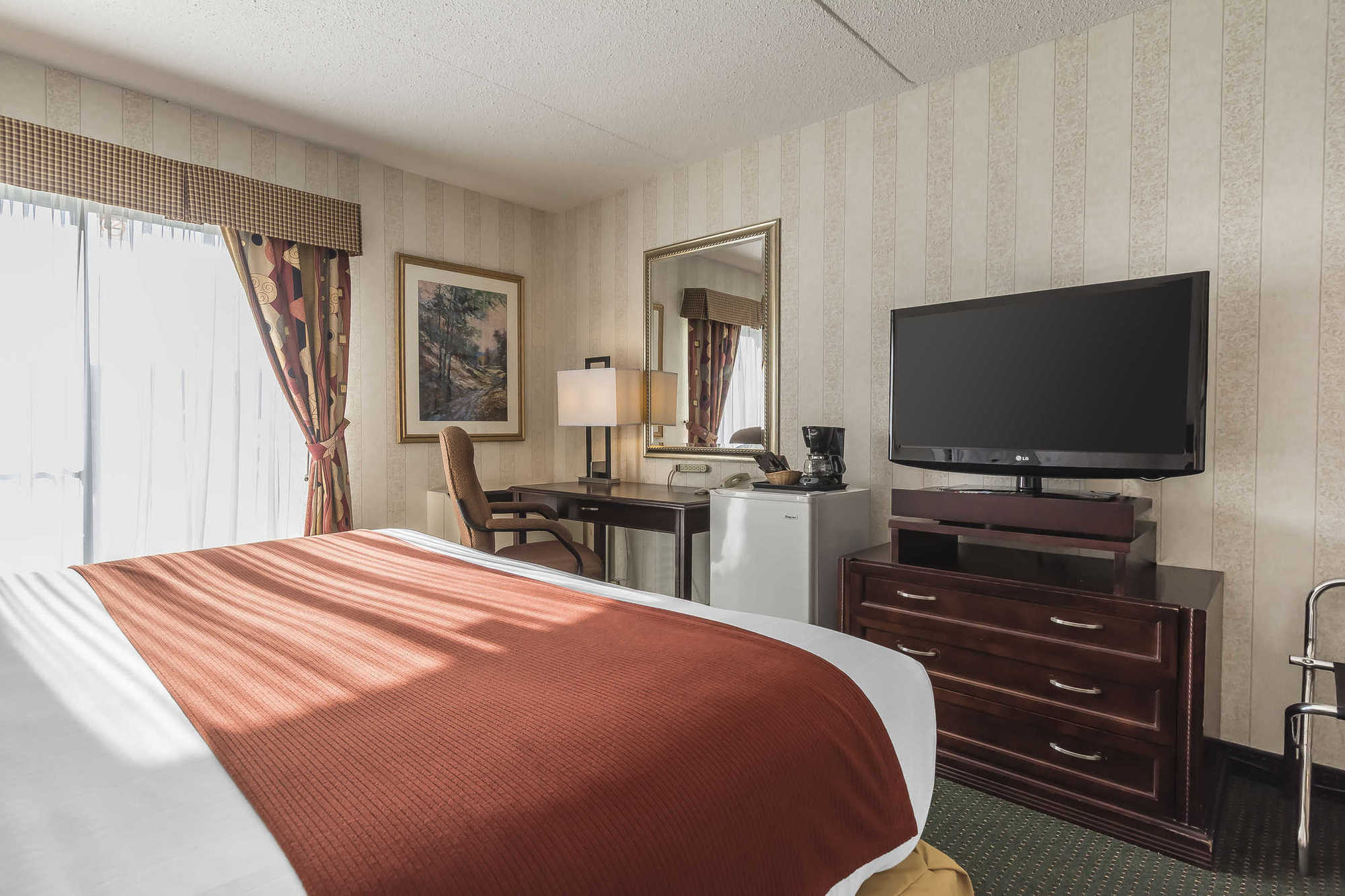 Quality & 5585 Ambler Drive Ontario 3* Mississauga