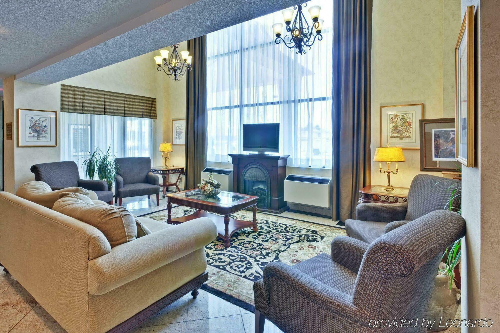Hotel Quality & 5585 Ambler Drive Ontario